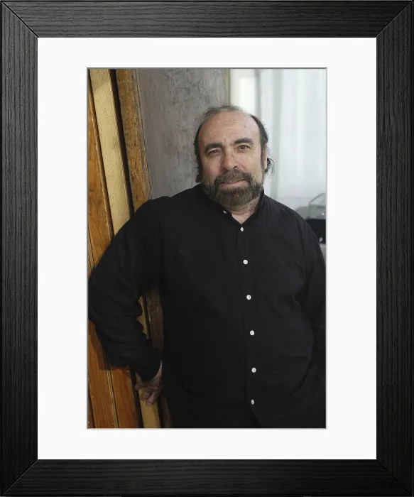 Framed Print : CONDELuis. Writer. 2006. Oscar Elias / AISA / Everett Collection (184527)**US SALES ONLY** Framed Print : CONDELuis. Writer. 2006. Oscar Elias / AISA / Everett Collection (184527)**US SALES ONLY**