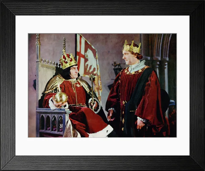 Framed Print : RICHARD III, from left, Laurence Olivier, Ralph Richardson, 1955 Framed Print : RICHARD III, from left, Laurence Olivier, Ralph Richardson, 1955