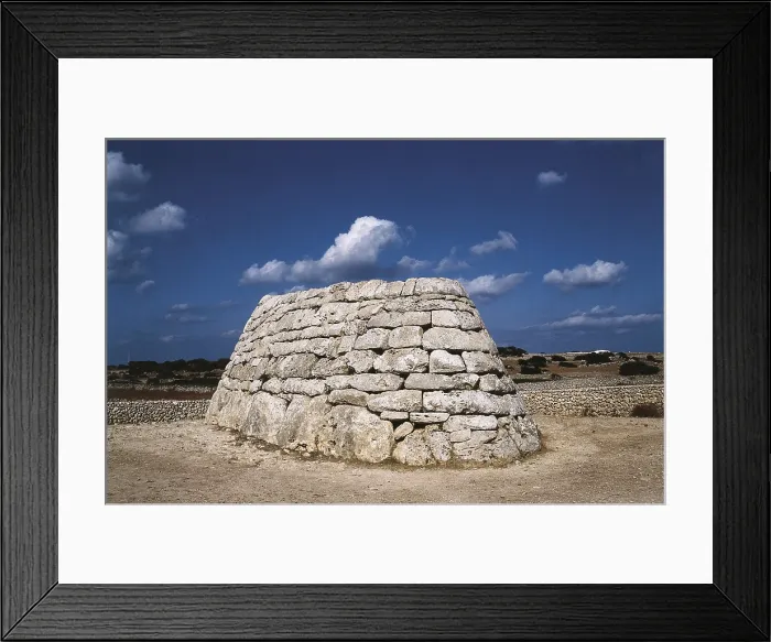 Framed Print : Naveta d'es Tudons. 2000 -1500 BC. SPAIN. MENORCA. Ciutadella de Menorca. Bronze Age. Talaiotic Culture. Architecture. AISA / Everett Collection**US SALES ONLY**