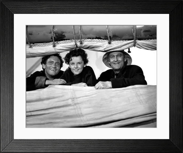 Framed Print : CAPTAINS COURAGEOUS, Spencer Tracy, Freddie Bartholomew, Lionel Barrymore, 1937 Framed Print : CAPTAINS COURAGEOUS, Spencer Tracy, Freddie Bartholomew, Lionel Barrymore, 1937