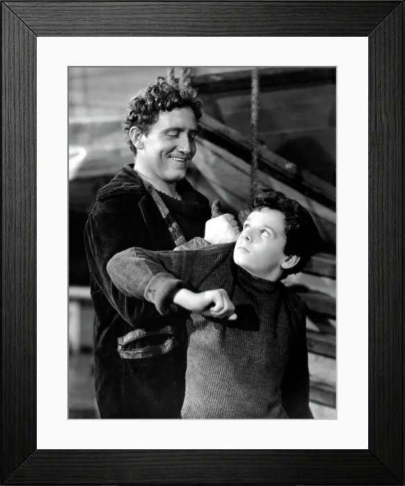 Framed Print : CAPTAINS COURAGEOUS, Spencer Tracy, Freddie Bartholomew, 1937