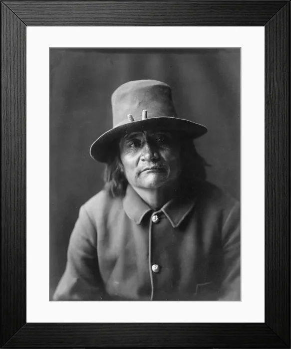 Framed Print : Portrait of a Navajo policeman, original title: A Policeman, photograph by Edward S. Curtis, 1904 Framed Print : Portrait of a Navajo policeman, original title: A Policeman, photograph by Edward S. Curtis, 1904