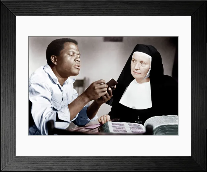 Framed Print : LILIES OF THE FIELD, from left: Sidney Poitier, Lilia Skala, 1963