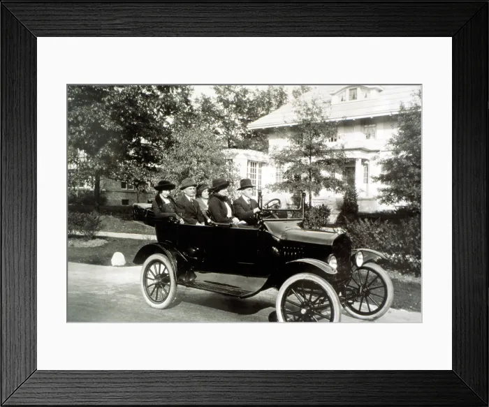 Framed Print : Ford Model T, 1920. Courtesy: CSU Archives / Everett Collection Framed Print : Ford Model T, 1920. Courtesy: CSU Archives / Everett Collection