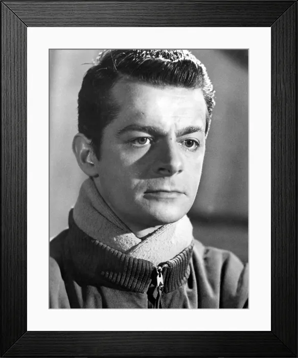 Framed Print : CASQUE D'OR, (aka GOLDEN MARIE), Serge Reggiani, 1952