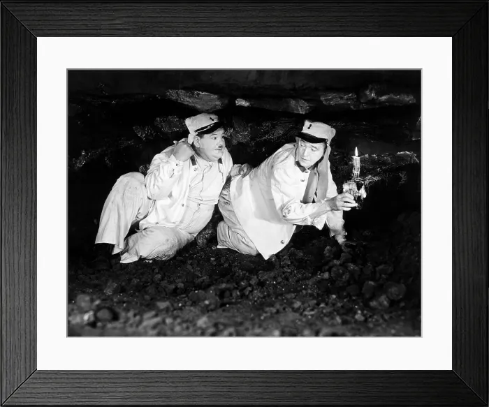 Framed Print : THE FLYING DEUCES, from left: Oliver Hardy, Stan Laurel, 1939
