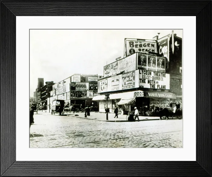 Framed Print : NEW YORK CITY, 1900, The corner of Broadway and 42nd Street, in Times Square.. Courtesy: CSU Archives / Everett Collection Framed Print : NEW YORK CITY, 1900, The corner of Broadway and 42nd Street, in Times Square.. Courtesy: CSU Archives / Everett Collection