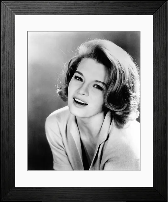 Framed Print : JESSICA, Angie Dickinson, 1962 Framed Print : JESSICA, Angie Dickinson, 1962