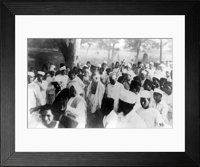 Framed Print : GANDHI STARTS HIS CAMPAIGN AGAINST ENGLAND Mahatma Gandhi, the great revolutionary leader of India
