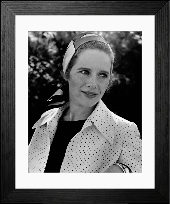 Framed Print : 40 CARATS, Liv Ullmann, 1973