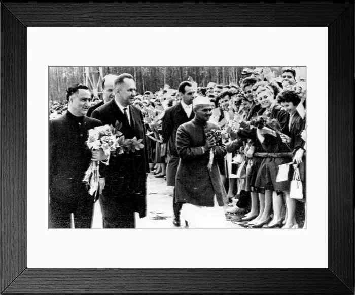 Framed Print : Indian Prime Minister Lal Bahadur Shastri visits the Soviet Union, 1965. Courtesy: CSU Archives  /  Everett Collection