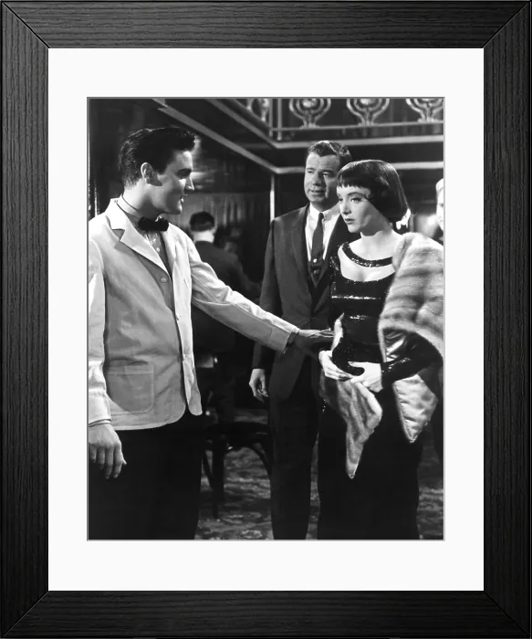 Framed Print : KING CREOLE, Elvis Presley, Walter Matthau, Carolyn Jones, 1958