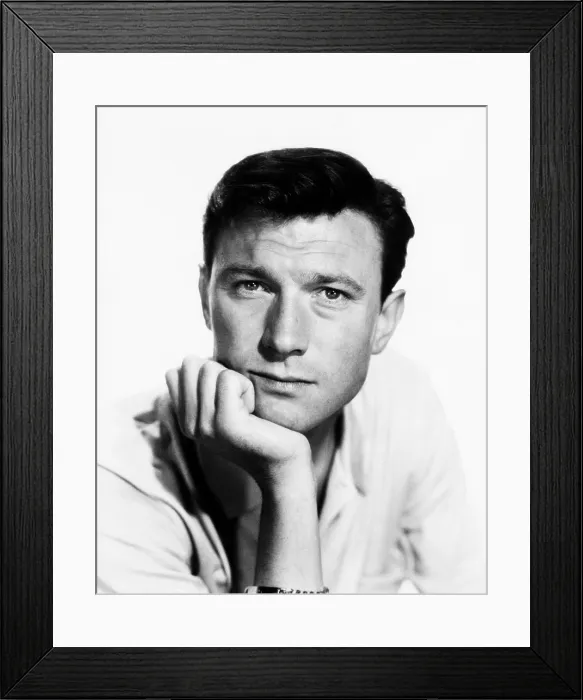 Framed Print : BUTTERFIELD 8, Laurence Harvey, 1960 Framed Print : BUTTERFIELD 8, Laurence Harvey, 1960