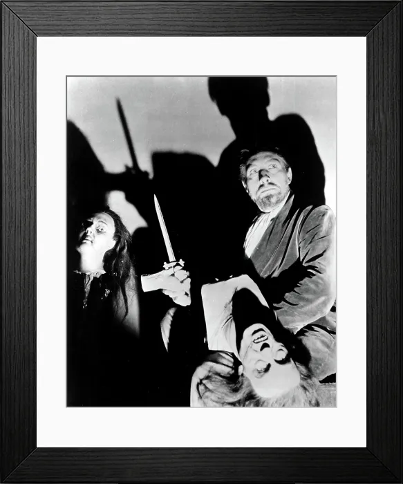 Framed Print : MYSTERY OF THE WAX MUSEUM, Lionel Atwill, 1933
