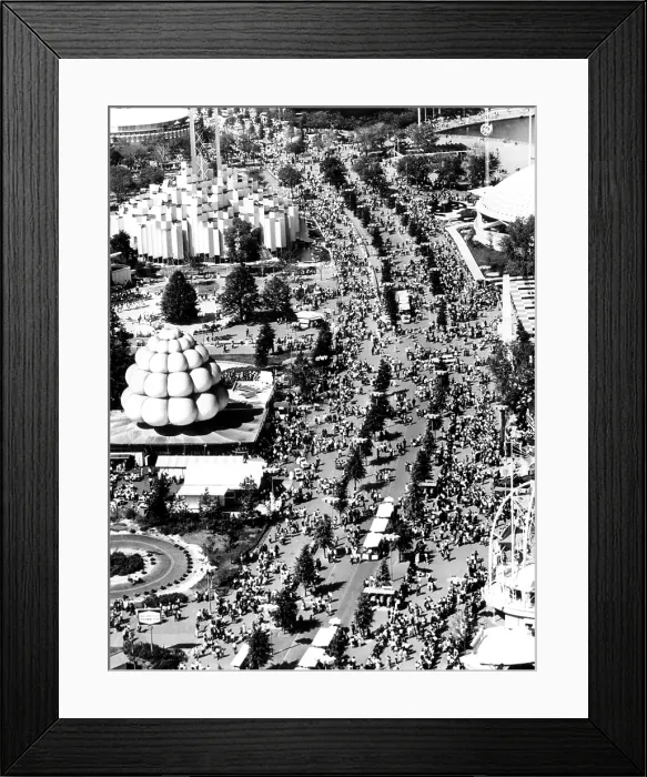 Framed Print : Labor Day weekend crowds at The World's Fair, New York, September 5, 1965.. Courtesy: CSU Archives / Everett Collection Framed Print : Labor Day weekend crowds at The World's Fair, New York, September 5, 1965.. Courtesy: CSU Archives / Everett Collection