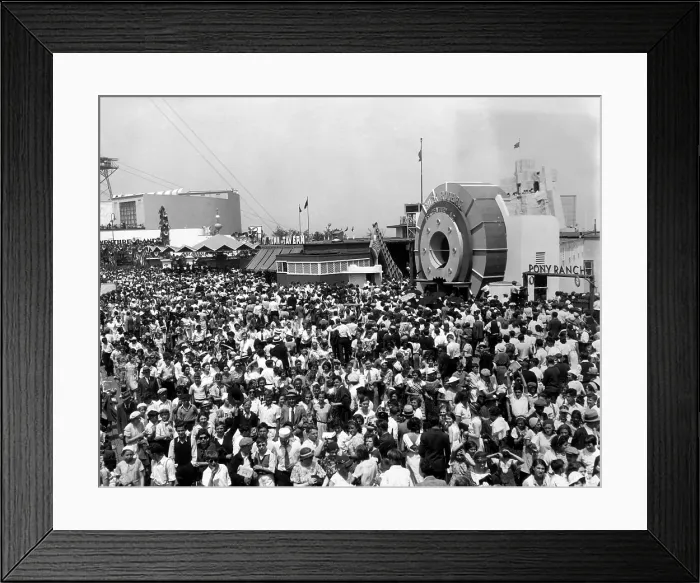 Framed Print : Crowds at the World's Fair, Chicago, Illinois, 1934.. Courtesy: CSU Archives / Everett Collection Framed Print : Crowds at the World's Fair, Chicago, Illinois, 1934.. Courtesy: CSU Archives / Everett Collection
