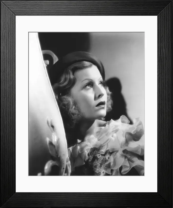 Framed Print : MY LIPS BETRAY, Lilian Harvey, 1933