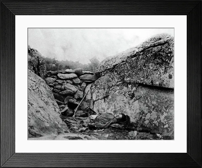 Framed Print : BATTLE OF GETTYSBURG-The body of a sharpshooter at his post.. Courtesy: CSU Archives / Everett Collection Framed Print : BATTLE OF GETTYSBURG-The body of a sharpshooter at his post.. Courtesy: CSU Archives / Everett Collection
