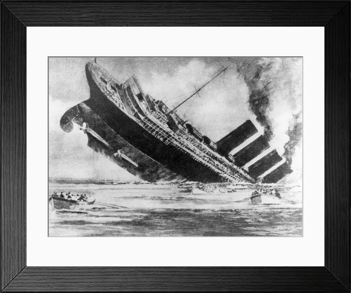 Framed Print : The sinking of the ocean liner, RMS Lusitania, torpedoed by a German U-boat, c. 1915.. Courtesy: CSU Archives  /  Everett Collection