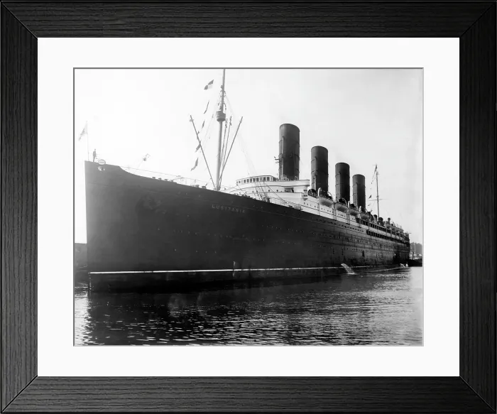 Framed Print : The RMS Lusitania, 1900's.. Courtesy: CSU Archives  /  Everett Collection