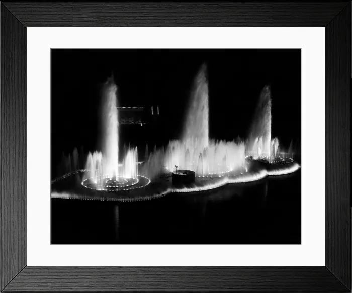 Framed Print : The Lagoon of Nations, at the 1939 New York World's Fair, Flushing, New York. Courtesy: CSU Archives / Everett Collection