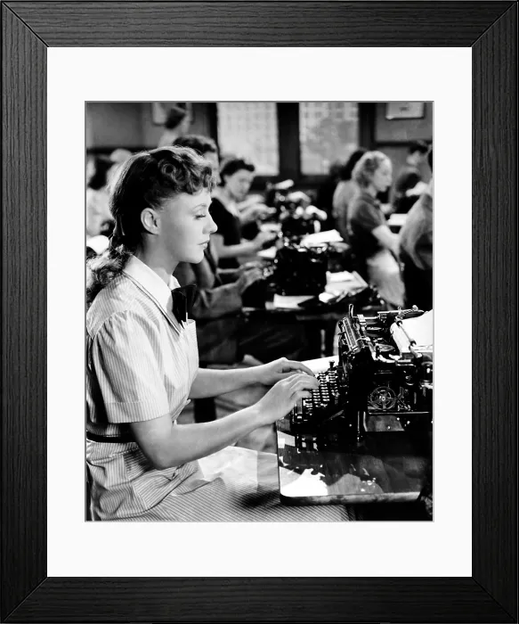 Framed Print : KITTY FOYLE, Ginger Rogers, 1940