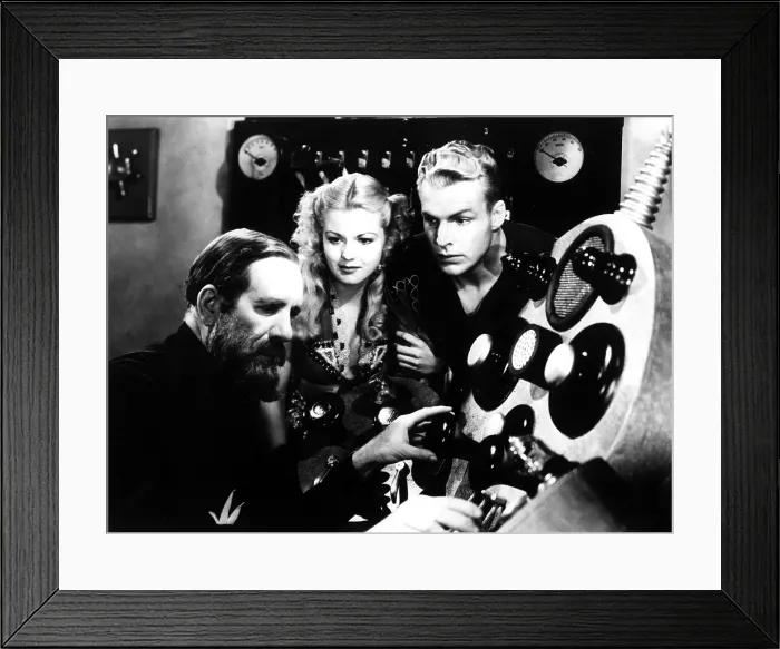 Framed Print : FLASH GORDON, (aka ROCKETSHIP), Frank Shannon, Jean Rogers, Buster Crabbe, 1936 Framed Print : FLASH GORDON, (aka ROCKETSHIP), Frank Shannon, Jean Rogers, Buster Crabbe, 1936