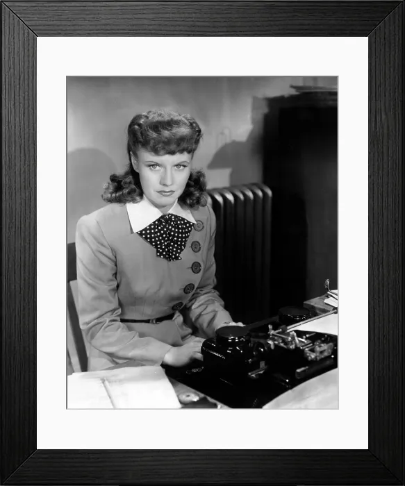 Framed Print : KITTY FOYLE, Ginger Rogers, 1940 Framed Print : KITTY FOYLE, Ginger Rogers, 1940