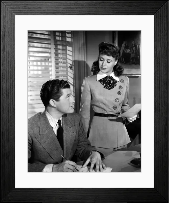 Framed Print : KITTY FOYLE, Dennis Morgan, Ginger Rogers, 1940 Framed Print : KITTY FOYLE, Dennis Morgan, Ginger Rogers, 1940