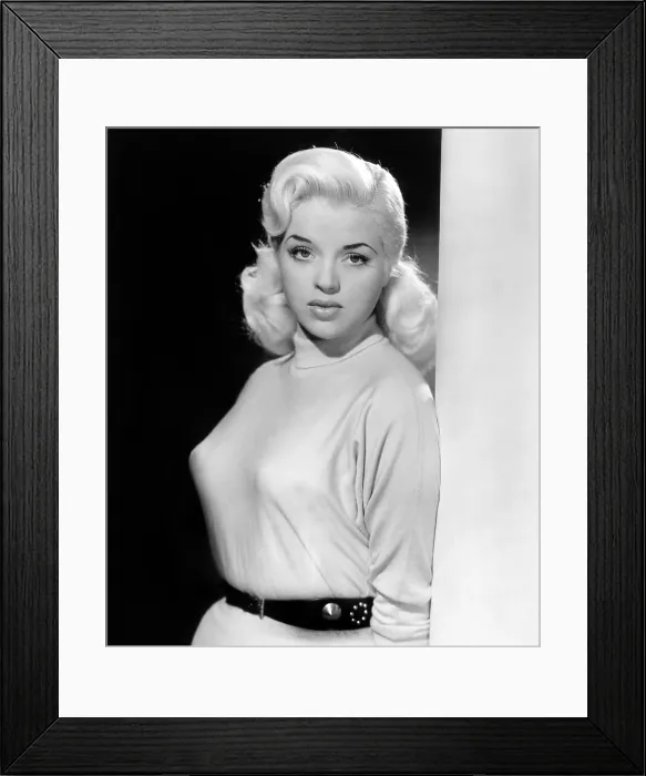 Framed Print : A KID FOR TWO FARTHINGS, Diana Dors, 1955