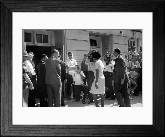 Framed Print : Civil rights, Vivian Malone (front, right of center) entering Foster Auditorium to register for classes at the University of Alabama