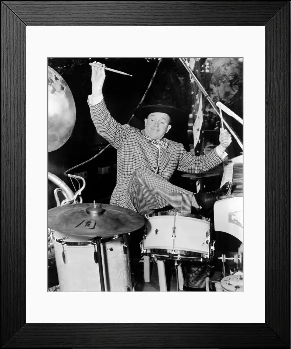 Framed Print : JITTERBUGS, Stan Laurel, 1943. TM & copyright 20th Century Fox Film Corp. All rights reserved / courtesy Everett Collection