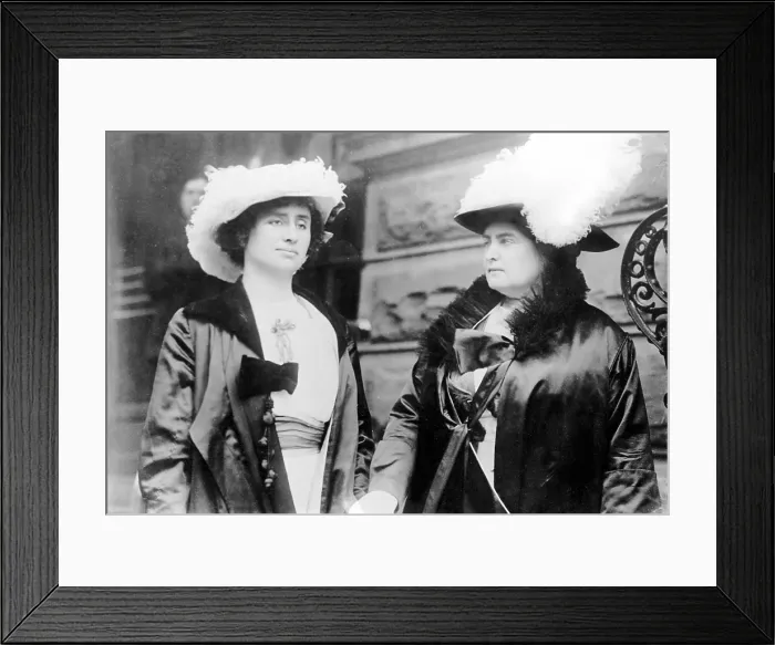 Framed Print : Helen Keller (left) with her instructor Anne Sullivan Macy in 1912.. Courtesy: CSU Archives / Everett Collection Framed Print : Helen Keller (left) with her instructor Anne Sullivan Macy in 1912.. Courtesy: CSU Archives / Everett Collection