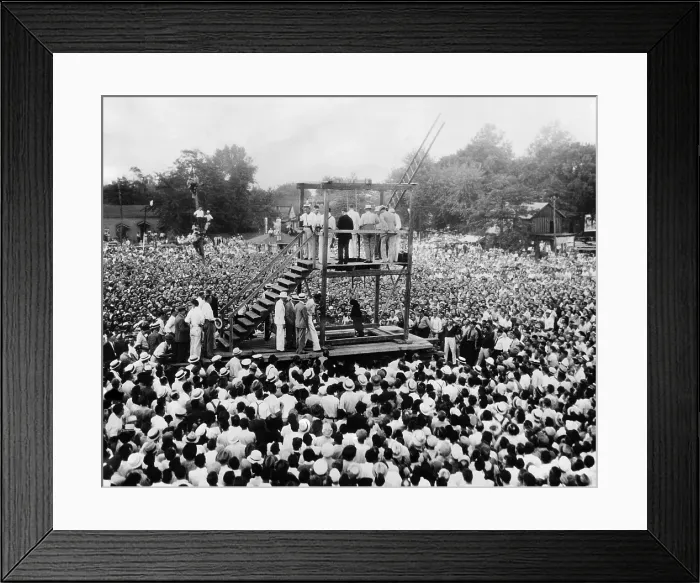 Framed Print : Rainey Bethea moments after he is hanged in Owensboro, Kentucky. The black man was convicted of raping and murdering a white woman, 1936. Courtesy: CSU Archives / Everett Collection