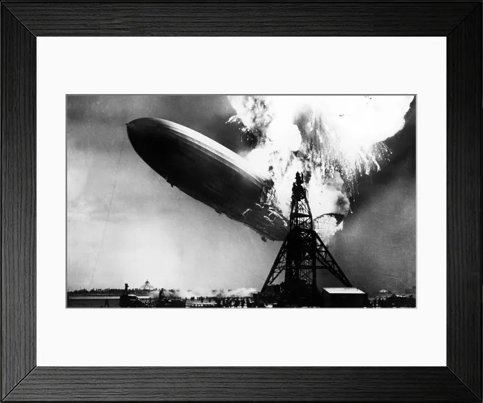 Framed Print : HINDENBURG bursting into flames May 6, 1937 at the mooring mast at Lakehurst, N.J