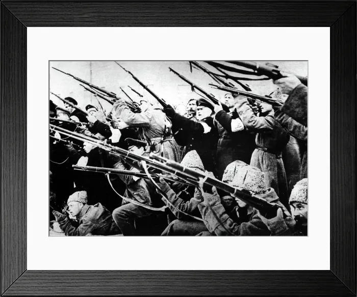 Framed Print : BOLSHEVIK REVOLUTION, 1917.. Courtesy: CSU Archives / Everett Collection Framed Print : BOLSHEVIK REVOLUTION, 1917.. Courtesy: CSU Archives / Everett Collection