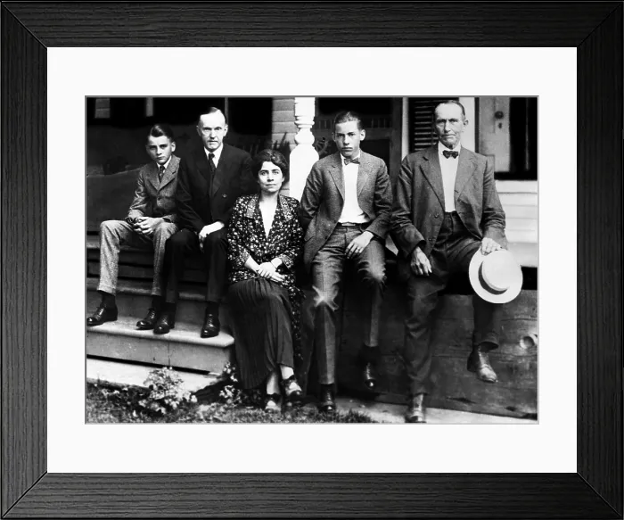 Framed Print : Calvin Coolidge Jr. President Calvin Cooldige, Grace Coolidge, John Coolidge and John C.Coolidge, 1923. Courtesy: CSU Archives / Everett Collection