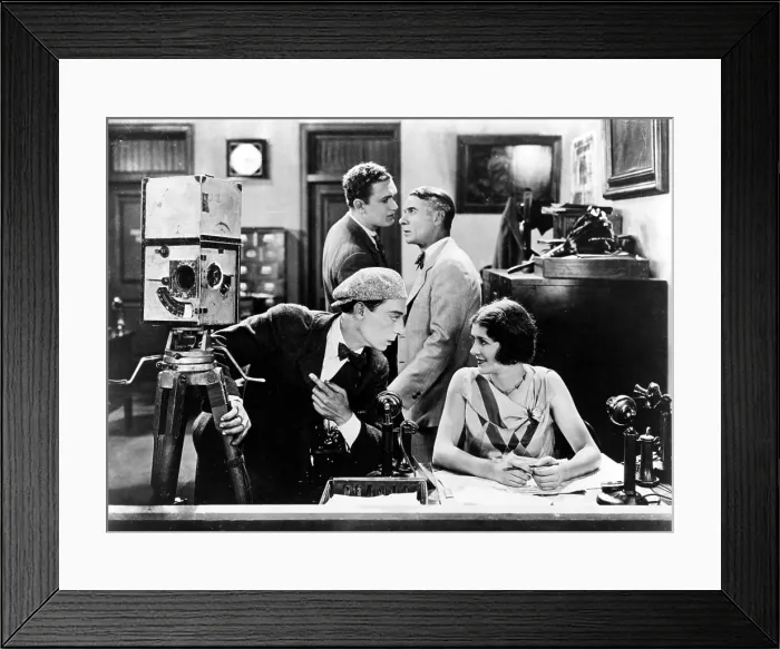 Framed Print : THE CAMERAMAN, Buster Keaton, Harold Goodwin, Sidney Bracey, Marceline Day, 1928