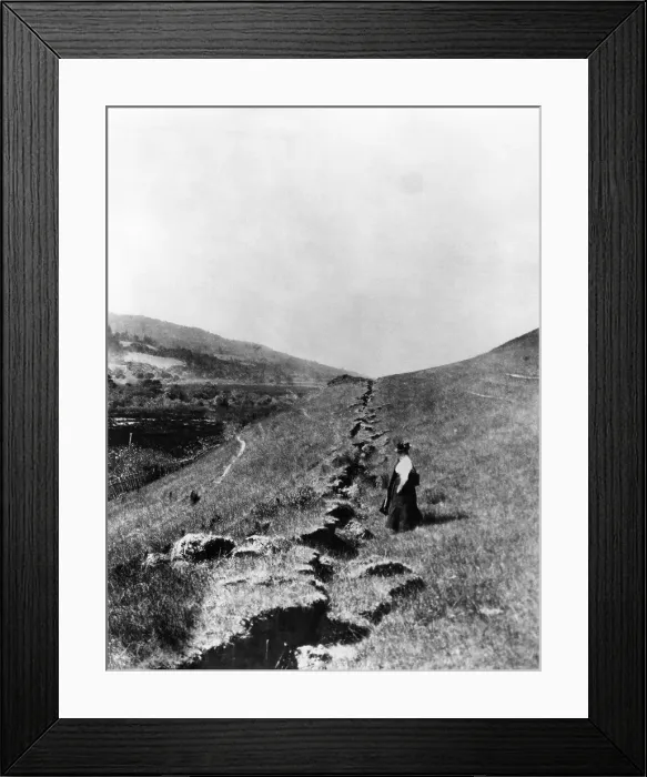 Framed Print : The San Andreas fault in Olema, California after the 1906 earthquake. Courtesy: CSU Archives / Everett Collection