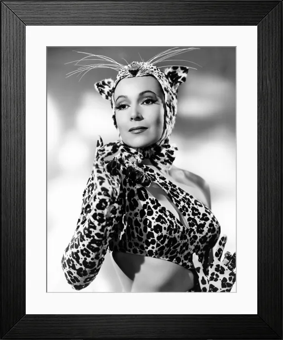Framed Print : JOURNEY INTO FEAR, Dolores del Rio, 1943 Framed Print : JOURNEY INTO FEAR, Dolores del Rio, 1943