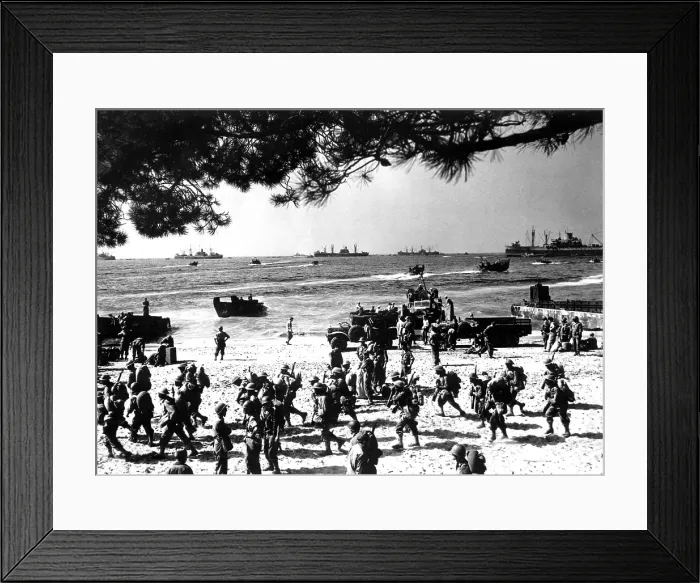 Framed Print : D-Day, Alpha Red Beach (D-Day), Operation Dragoon, Normandy, France, August 1944. Courtesy: CSU Archives / Everett Collection Framed Print : D-Day, Alpha Red Beach (D-Day), Operation Dragoon, Normandy, France, August 1944. Courtesy: CSU Archives / Everett Collection