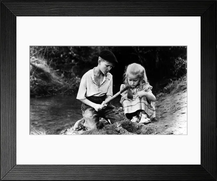 Framed Print : FORBIDDEN GAMES (aka JEUX INTERDITS), Georges Poujouly, Brigitte Fossey, 1952 Framed Print : FORBIDDEN GAMES (aka JEUX INTERDITS), Georges Poujouly, Brigitte Fossey, 1952