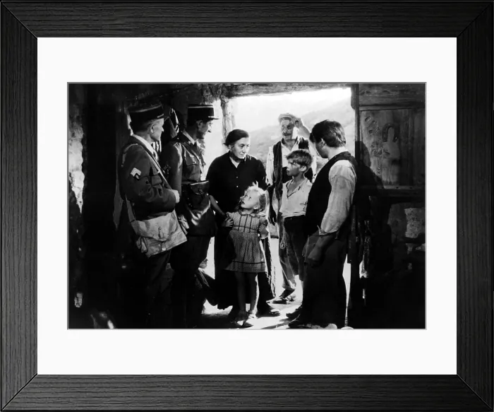 Framed Print : FORBIDDEN GAMES, Suzanne Courtal, Brigitte Fossey, Georges Poujouly, Lucien Hubert, 1952 Framed Print : FORBIDDEN GAMES, Suzanne Courtal, Brigitte Fossey, Georges Poujouly, Lucien Hubert, 1952