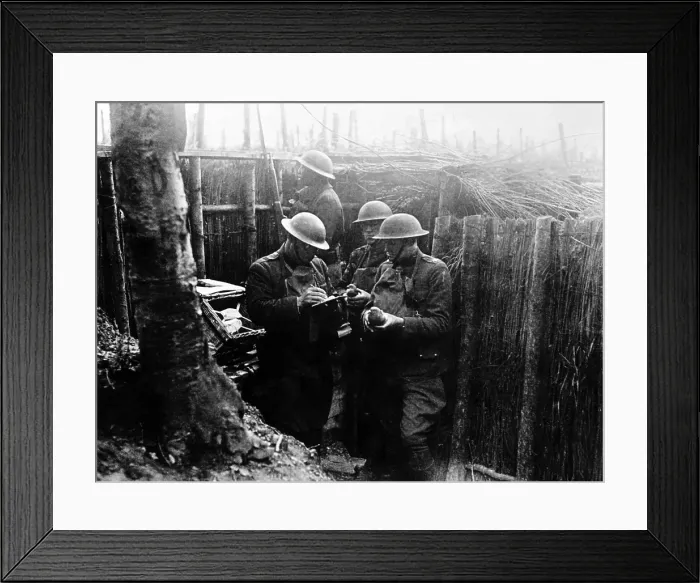 Framed Print : American soldiers in World War I, 1918.. Courtesy: CSU Archives / Everett Collection Framed Print : American soldiers in World War I, 1918.. Courtesy: CSU Archives / Everett Collection
