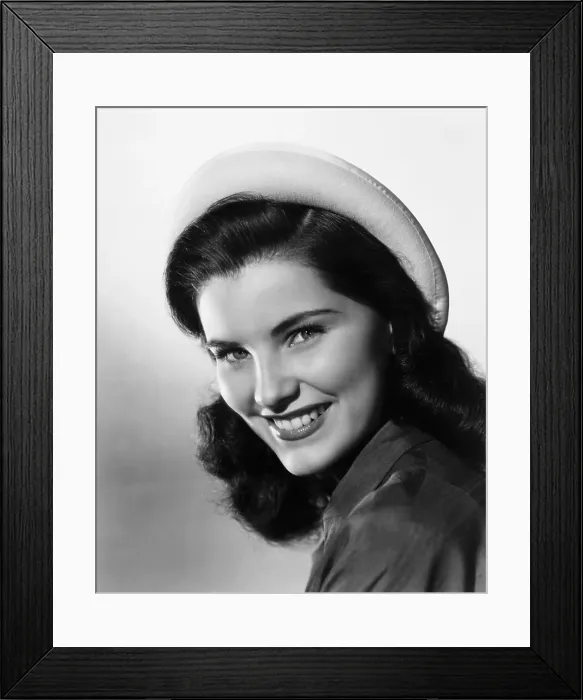Framed Print : FOURTEEN HOURS, Debra Paget, 1951. TM & copyright 20th Century Fox Film Corp. All rights reserved / courtesy Everett Collection Framed Print : FOURTEEN HOURS, Debra Paget, 1951. TM & copyright 20th Century Fox Film Corp. All rights reserved / courtesy Everett Collection