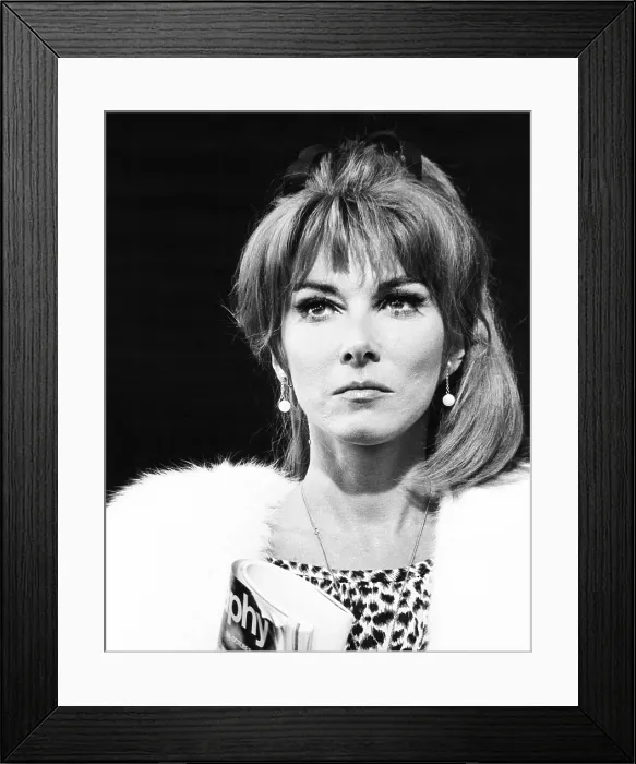 Framed Print : BUONA SERA, MRS. CAMPBELL, Lee Grant, 1968 Framed Print : BUONA SERA, MRS. CAMPBELL, Lee Grant, 1968
