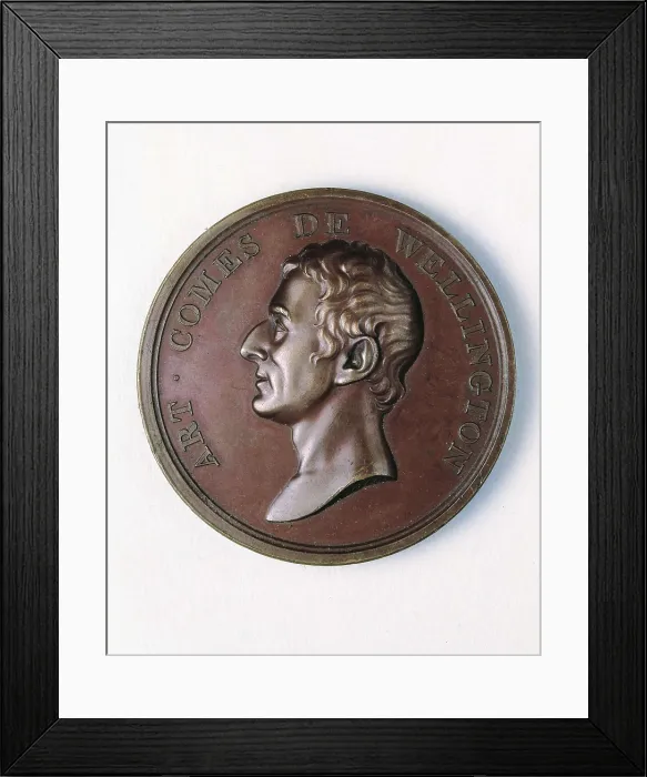 Framed Print : Wellington, Arthur Wellesley, 1st Duke of (1769-1852). Lord Wellington's medaillon with the inscription 'Art comes de Wellington'. Sculpture Framed Print : Wellington, Arthur Wellesley, 1st Duke of (1769-1852). Lord Wellington's medaillon with the inscription 'Art comes de Wellington'. Sculpture