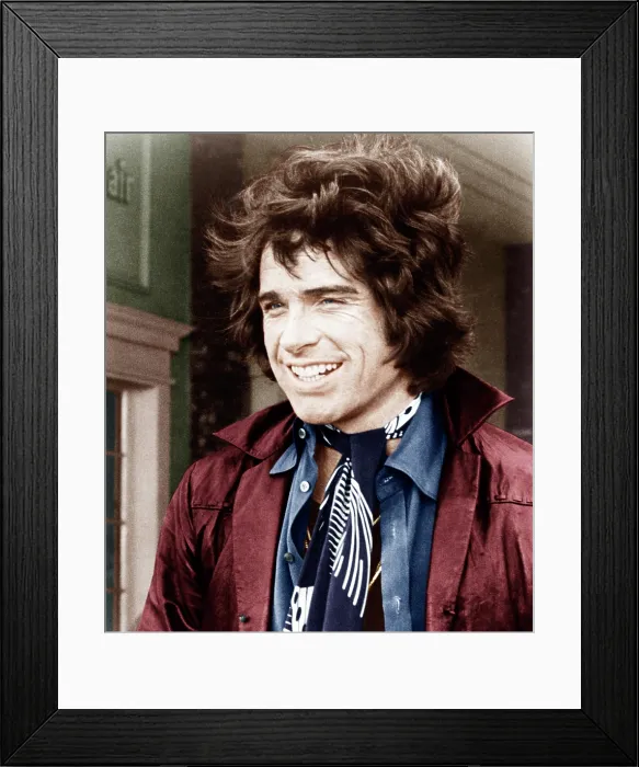 Framed Print : SHAMPOO, Warren Beatty, 1075 Framed Print : SHAMPOO, Warren Beatty, 1075