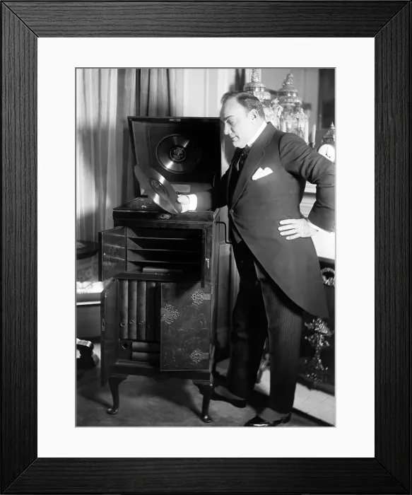 Framed Print : Enrico Caruso (1873-1921), Italian Opera singer, circa 1910s