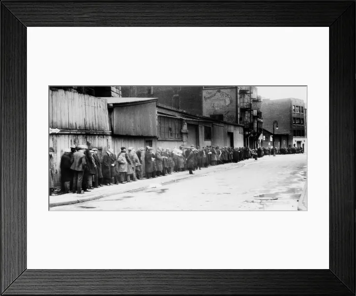 Framed Print : Breadline at McCauley Water Street Mission under Brooklyn Bridge, New York, circa early 1930s